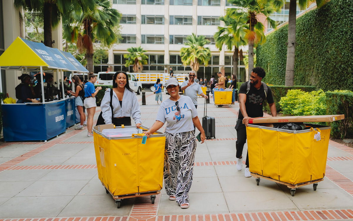 University Housing Move-In